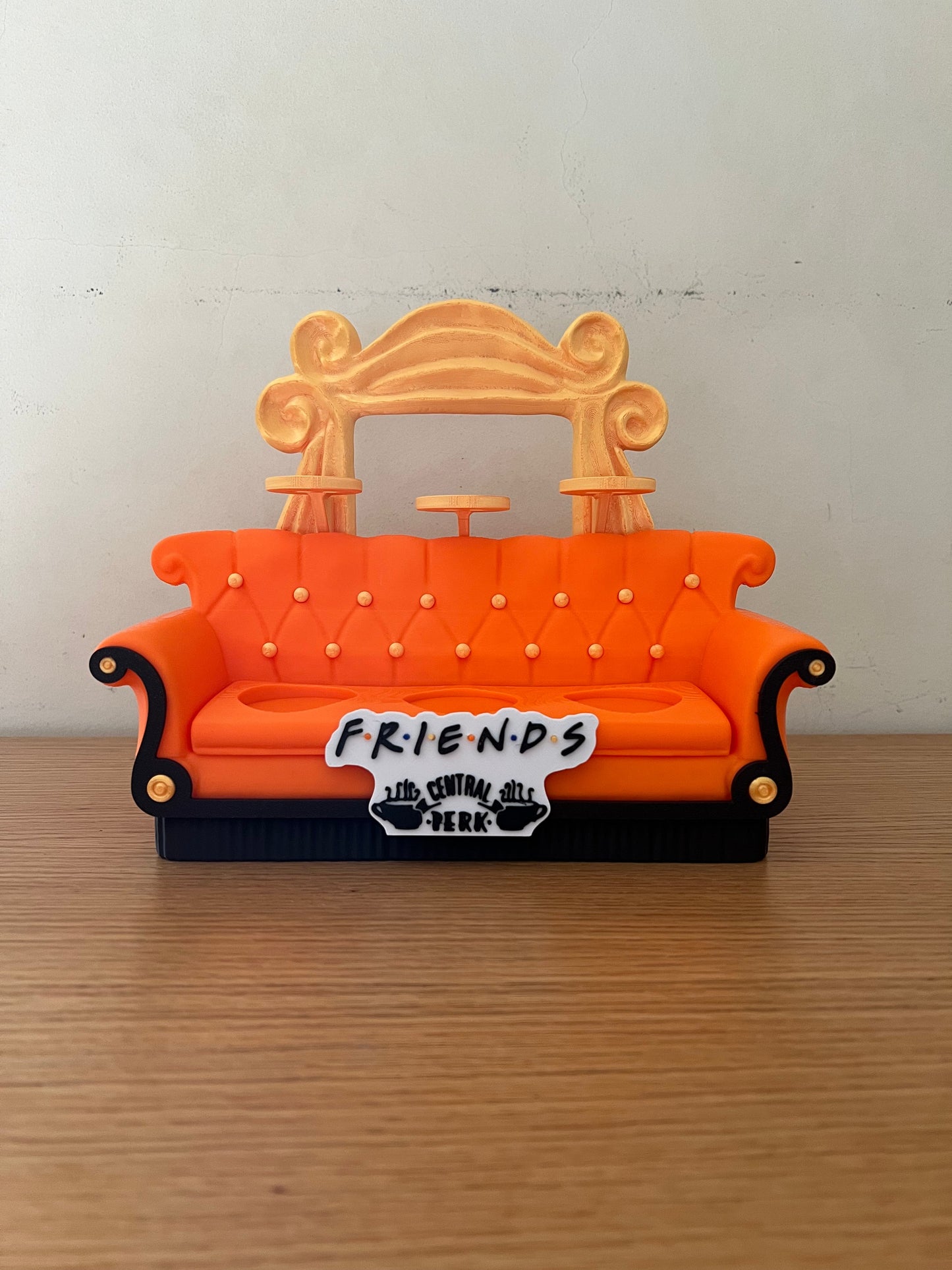 Sofá para miniaturas FRIENDS MC Donalds